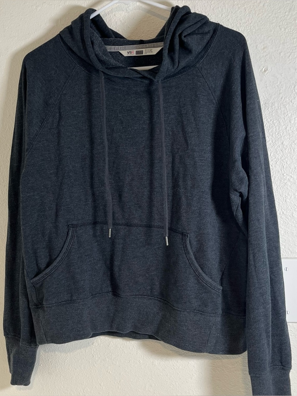 Victoria’s Secret VSX Sport Grey Hooded Pullover Sweatshirt Size Medium